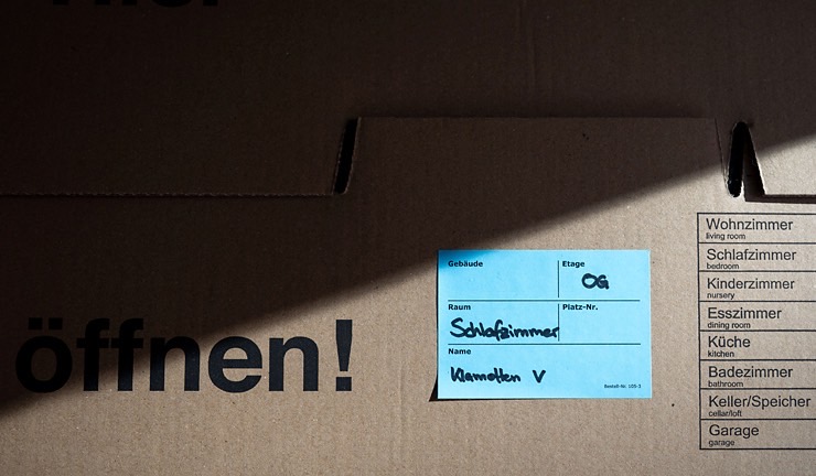 Beschrifteter Umzugskarton für einen professionellen Privatumzug in Hildesheim